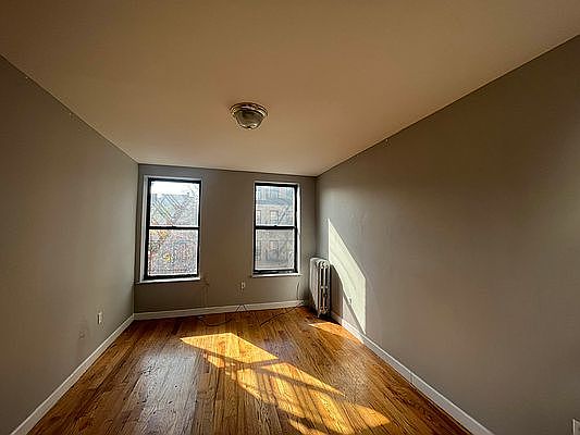 4th image of 225 W 146th St #A14