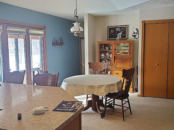 4th image of 2411 S 60th St #9