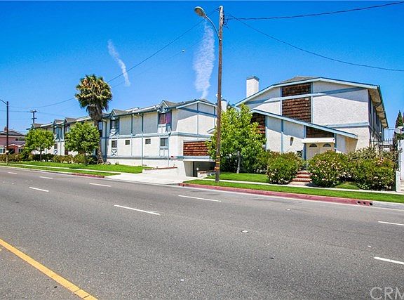 5th image of 4229 W Rosecrans Ave Unit 17