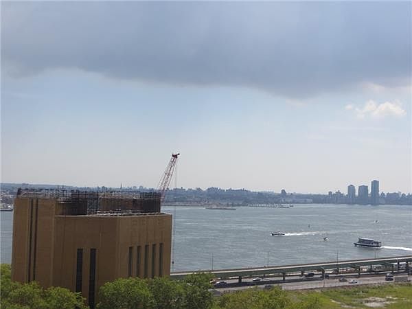 1st image of 45 Tudor City Pl APT 918