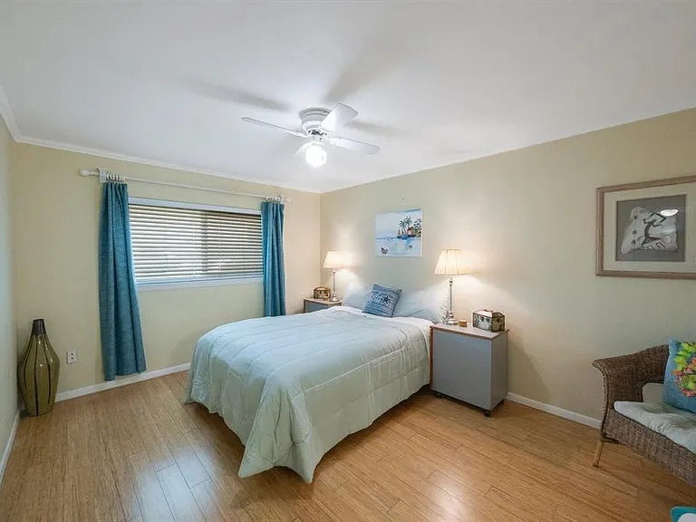1125 Pinellas Bayway S #305 — Photo 20