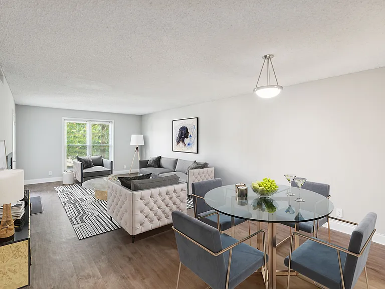 Piccadilly Apartments — Photo 48