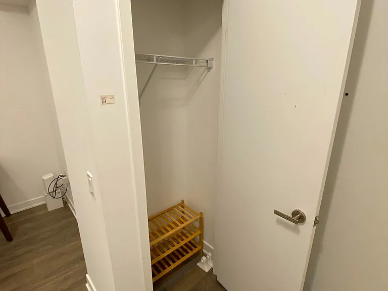 195 Redpath Ave #2205 — Photo 13