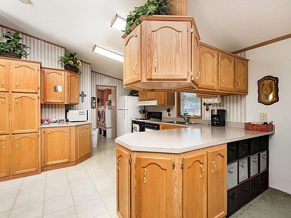5th image of 1154 Wren St