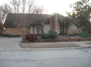 2613 Club Meadow Dr, Garland, TX 75043