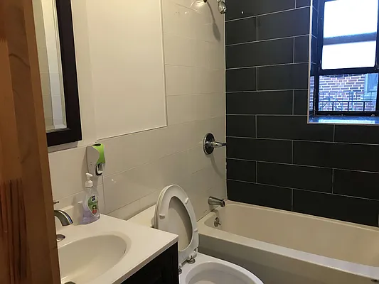 Rented by null | media 14