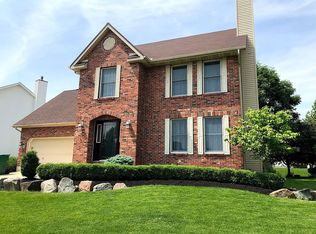 2711 Walnut Ridge Dr, Troy, OH 45373