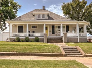 1302 E Fairview Ave, Sapulpa, OK 74066