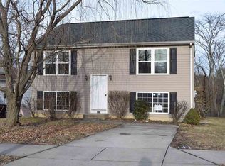 1315 Central Row Rd, Elsmere, KY 41018