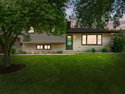 6161 Puffer Rd, Downers Grove, IL, 60516