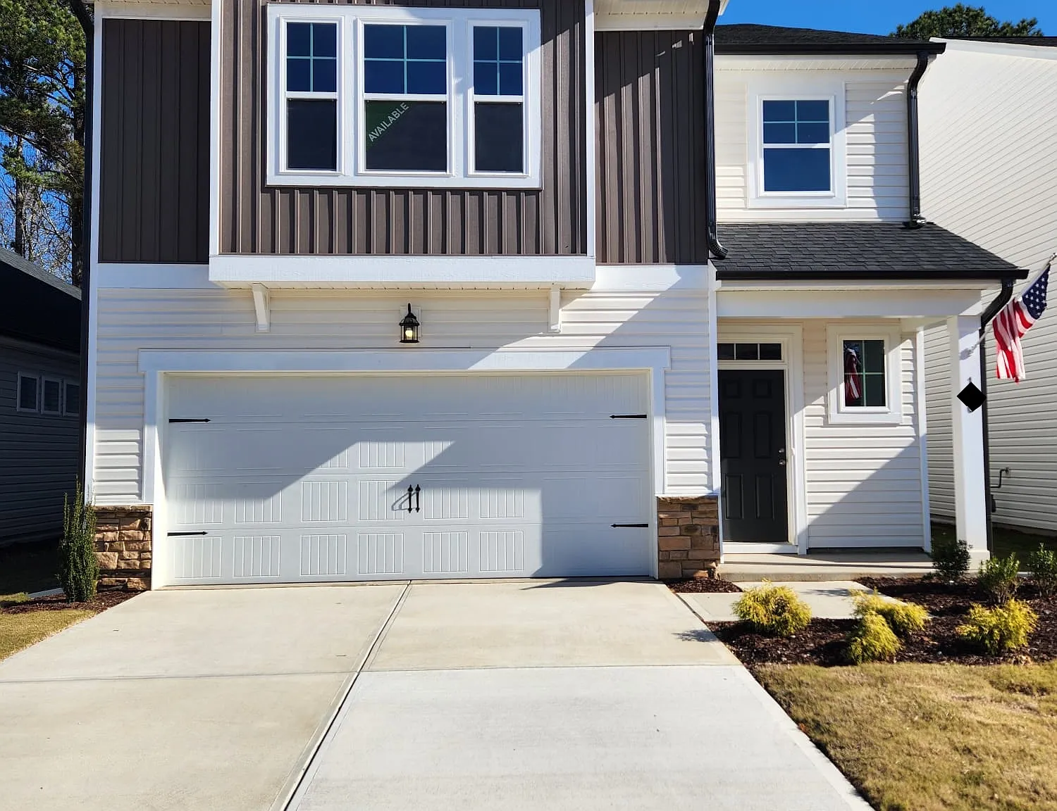 4 bed, 2550 sqft, $2,100 — Photo 1