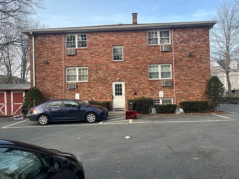 55 Centre St #5 — Photo 2