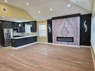 240-02 147th Rd, Rosedale, NY 11422