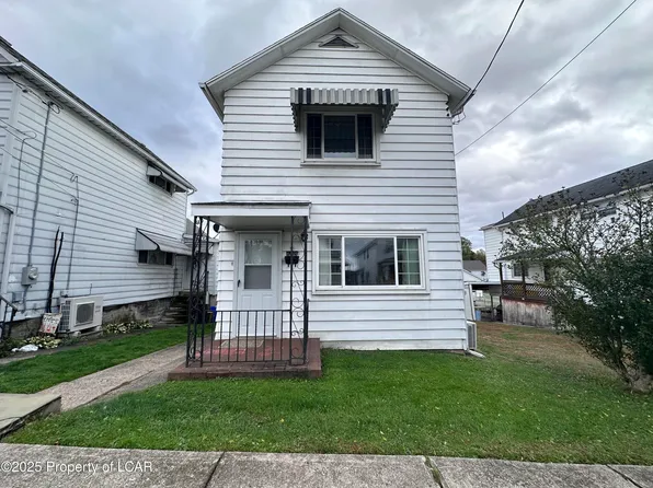 131 W Union St, Nanticoke, PA 18634