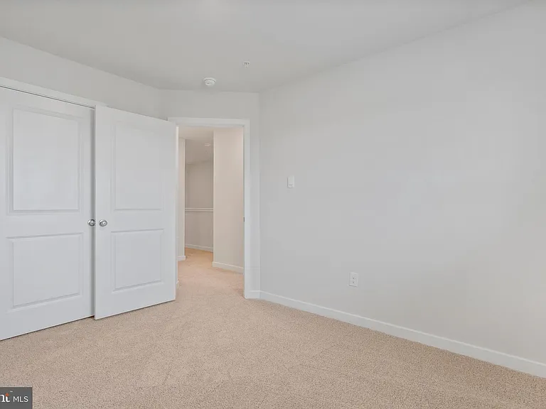 16639 Green Glade Dr — Photo 19