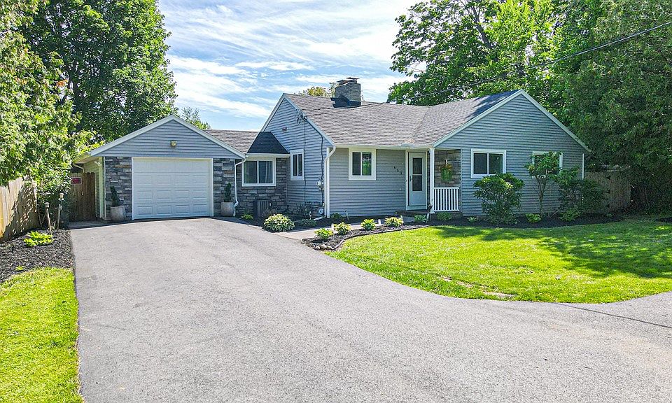1st image of 653 Brooks Rd