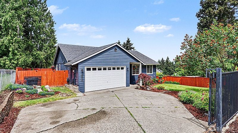 4th image of 4610 S 160th Street