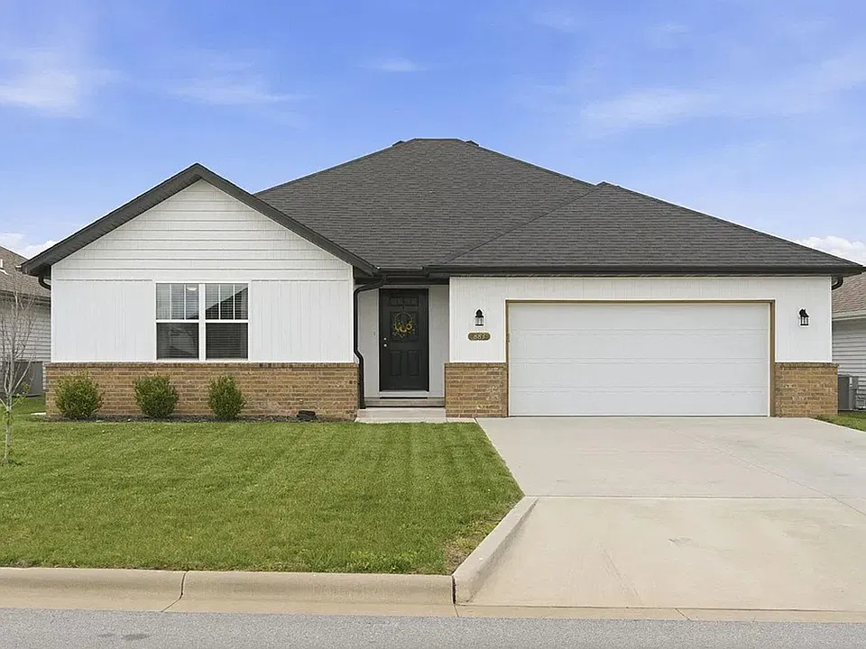 883 S Parkside Cir