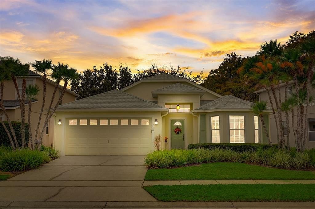 1230 Royal Saint George Dr