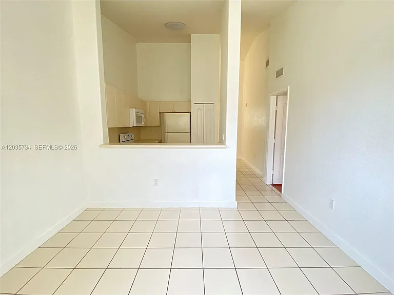 1658 SE 28th Ct #201 — Photo 18