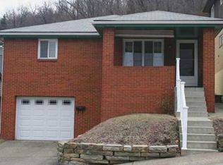935 Delaware Ave, Glassport, PA