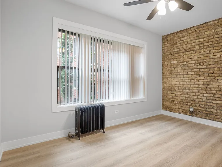 7417 N Clark St — Photo 15