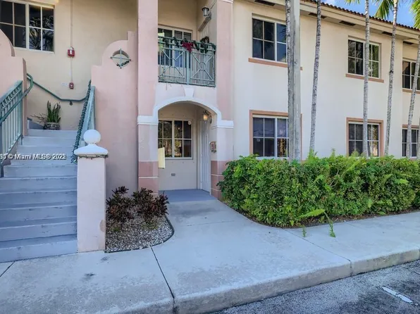 2175 NW 77th Way, Pembroke Pines, FL 33024