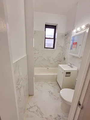 Rented by Metro Park Realty Inc | media 9