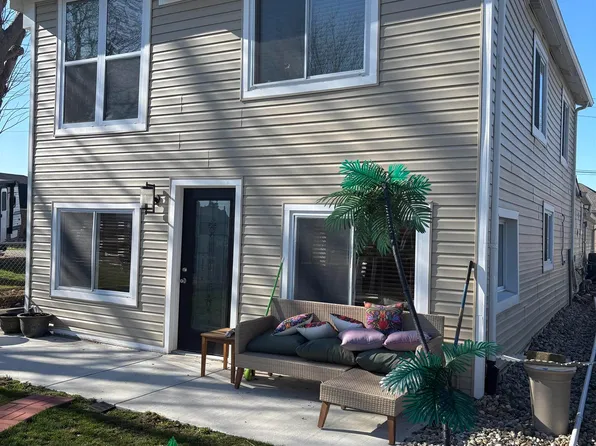 29445 Private Dr, Chesterfield, MI 48047