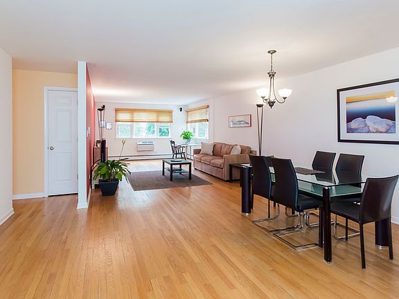 5th image of 815 Reba Pl APT 205