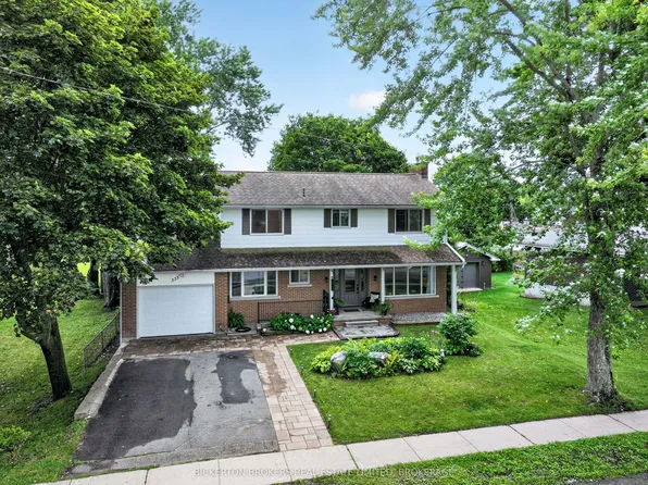 335 Elizabeth Dr, Gananoque, ON K7G 1P6