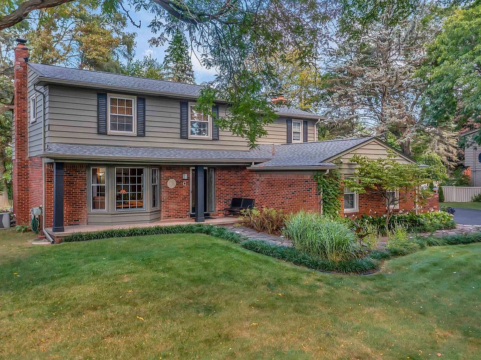 1st image of 2824 Donegal Dr