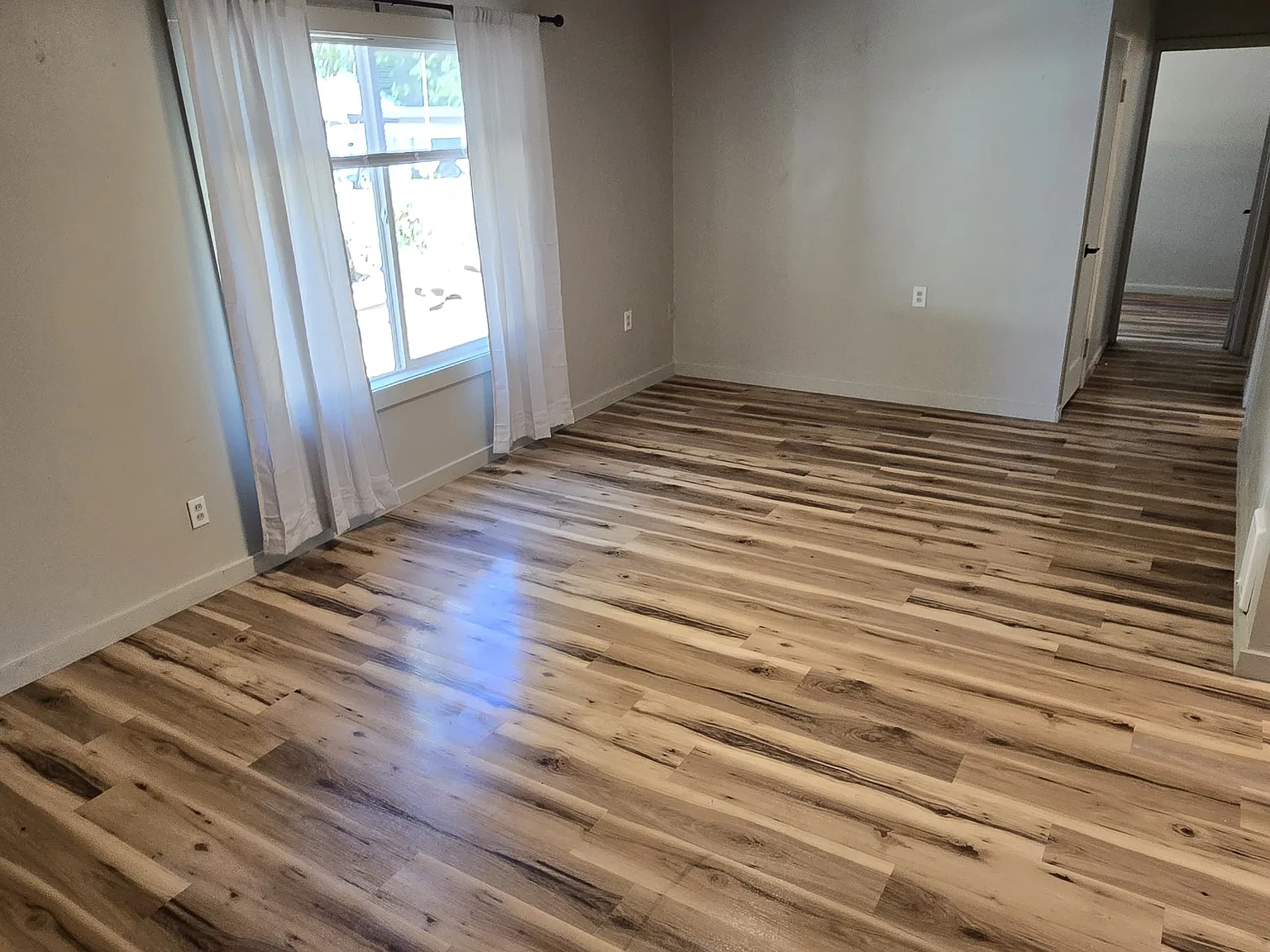 3 bed, $2,399 — Photo 4