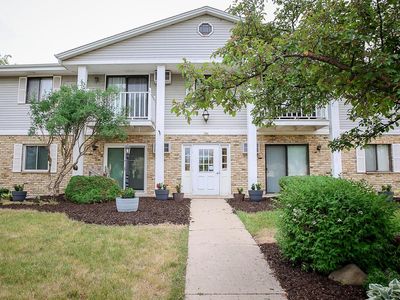 786 South River ROAD UNIT 4, West Bend, WI, 53095