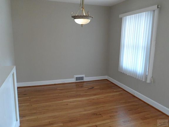 3rd image of 704 Carolina St SE