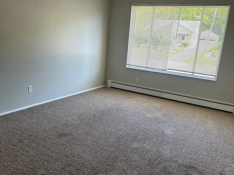 9495 Reading Rd — Photo 24