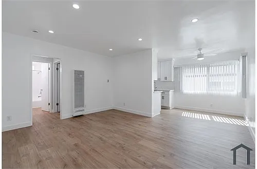 12540 Pacific Ave #9 Photo 1