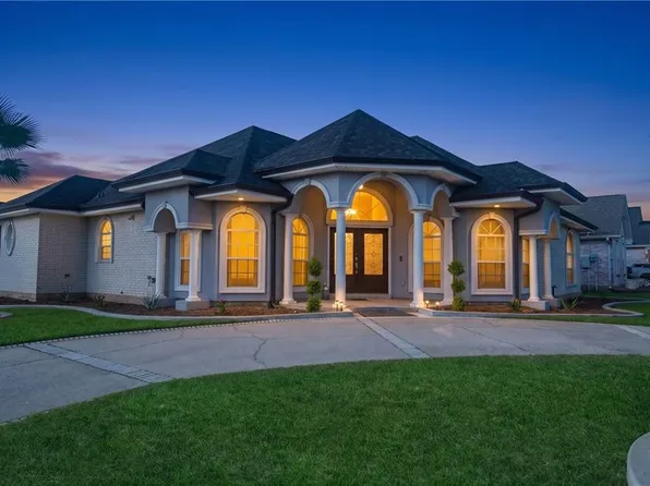 11412 Longview Dr, New Orleans, LA 70128