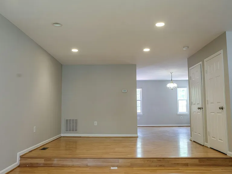 2751 Sweet Clover Ct — Photo 4