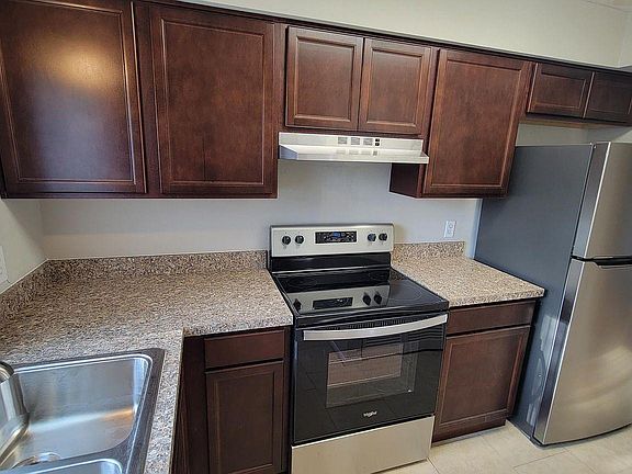 2nd image of 204 Watts Ln APT B