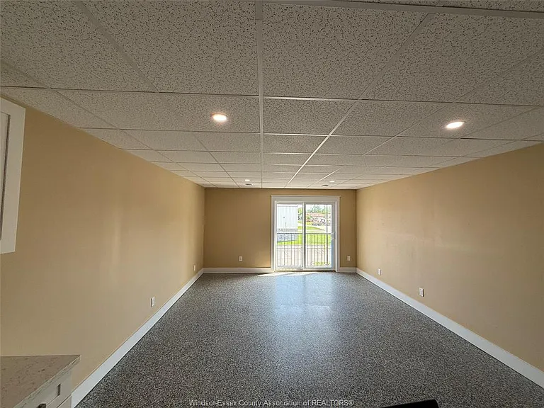 15 Renaud Dr #201 — Photo 8