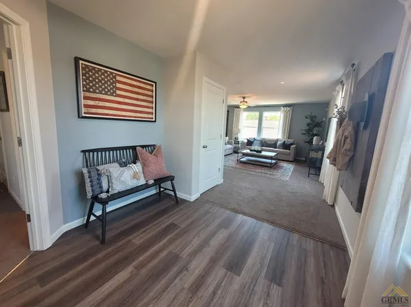 8821 Lacuna Coil Ave #20, Bakersfield, CA 93311