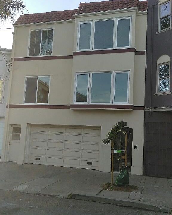 1st image of 244 Hermann St APT 01