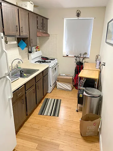 12 Cameron Ave Photo 1