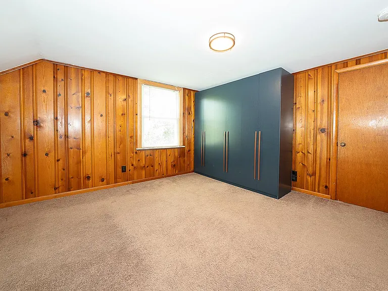 35 Eastwood Rd — Photo 18