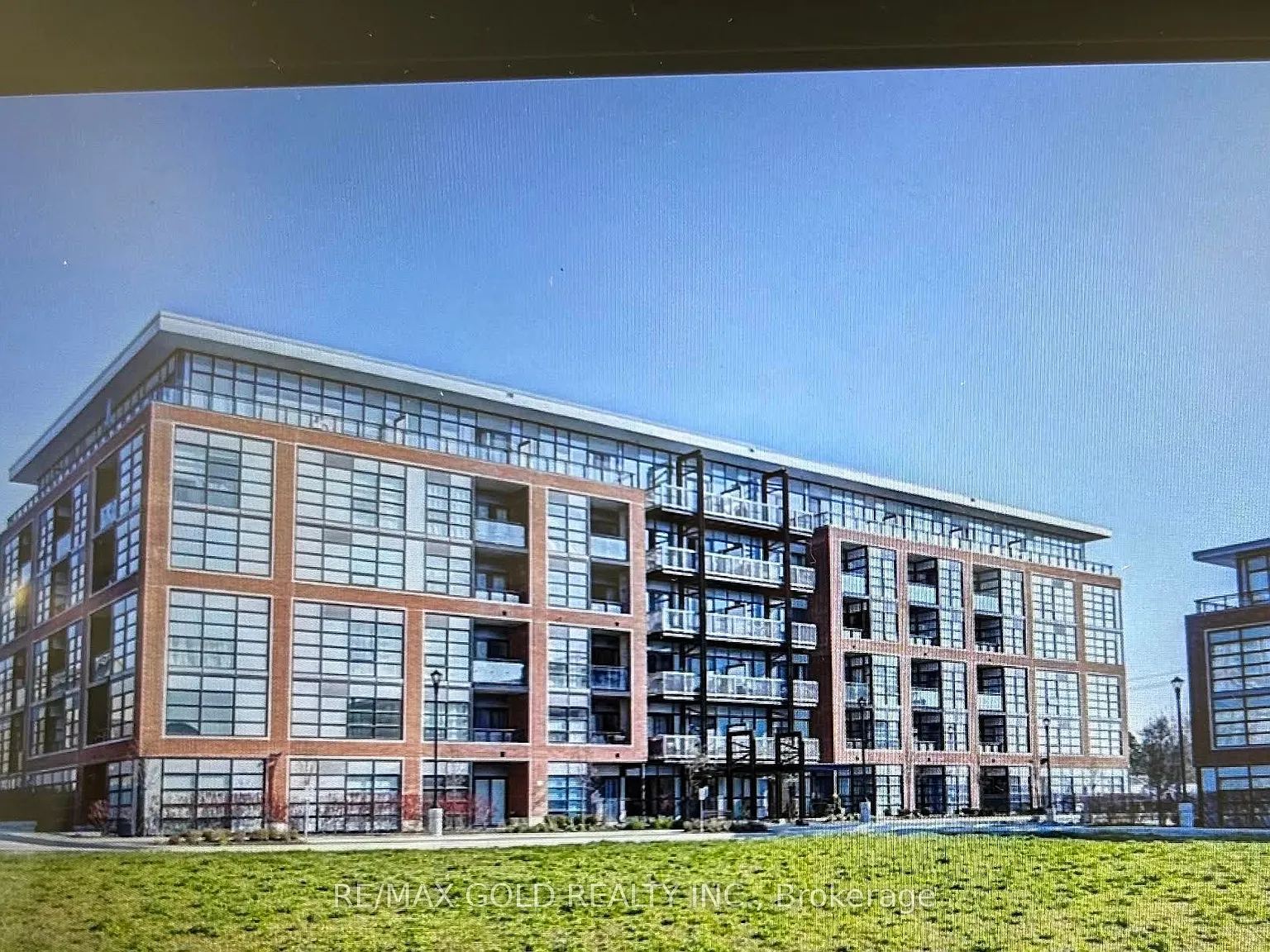 2 bed, $2,300 — Photo 1