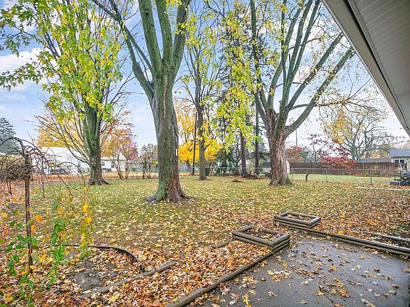 2nd image of 1430 Catherwood Dr