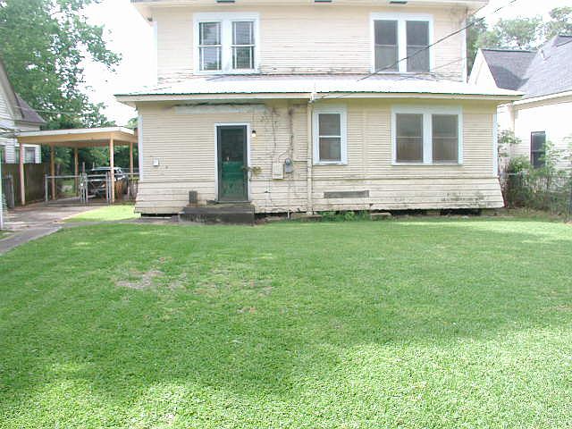 2nd image of 1204 Pine Ave