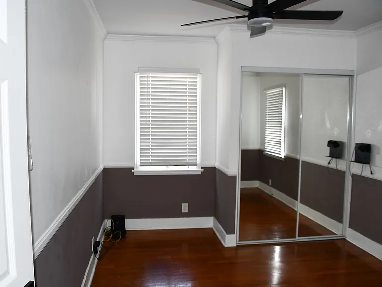 629 W Culver Ave — Photo 34