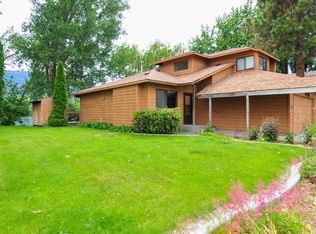 155 Lake Cortez Ln, Malaga, WA 98828